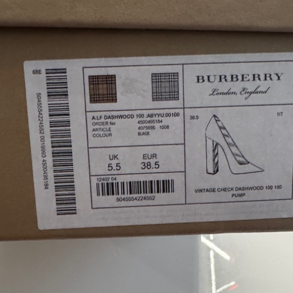 Burberry Black Heels with Signature Checkered Block Heel - Picture 14 of 14